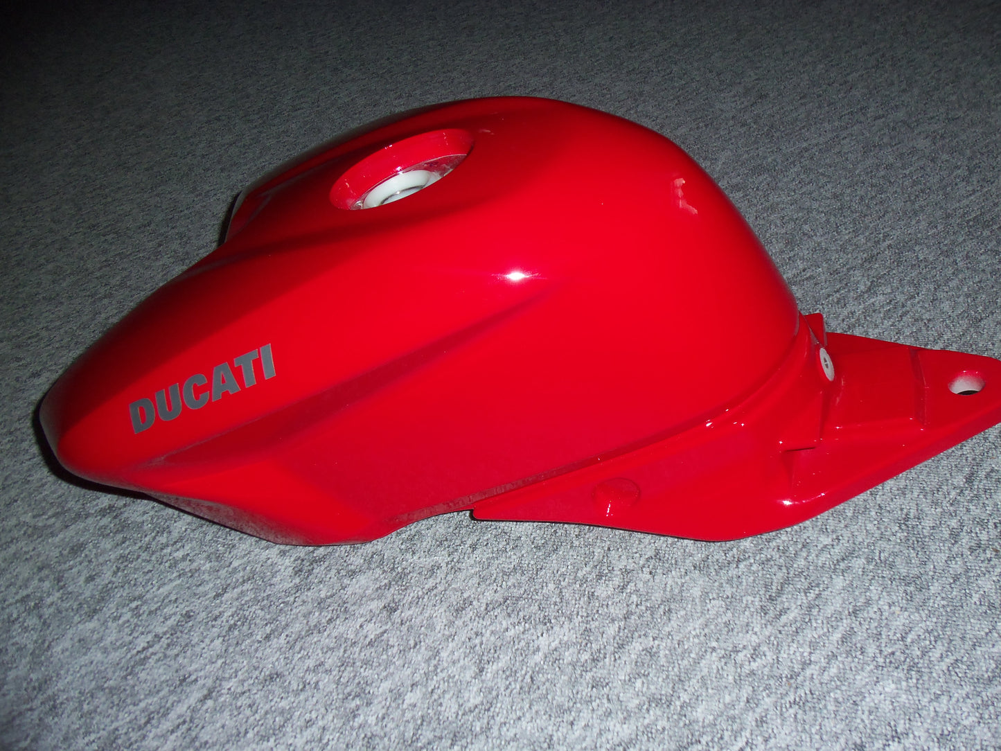 Ducati Tank til 848/1098/1198 58611602AA/58611601BA