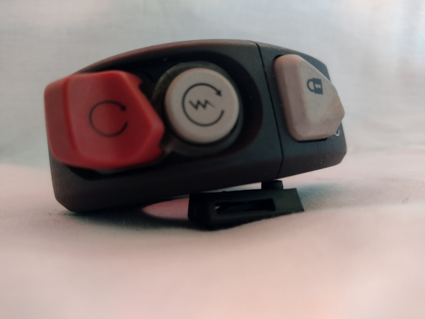 Right switch 65010212C