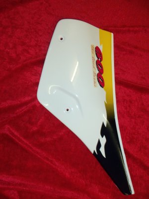 Sidepanel til Cagiva W16, RH