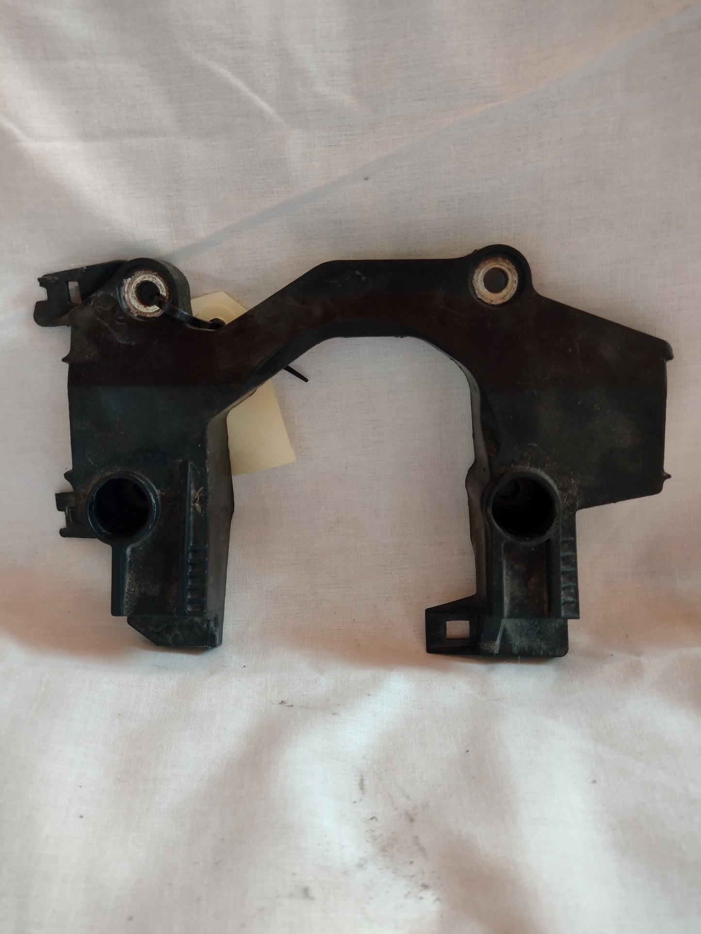 Bracket, fuel tank rear. 8291G112A