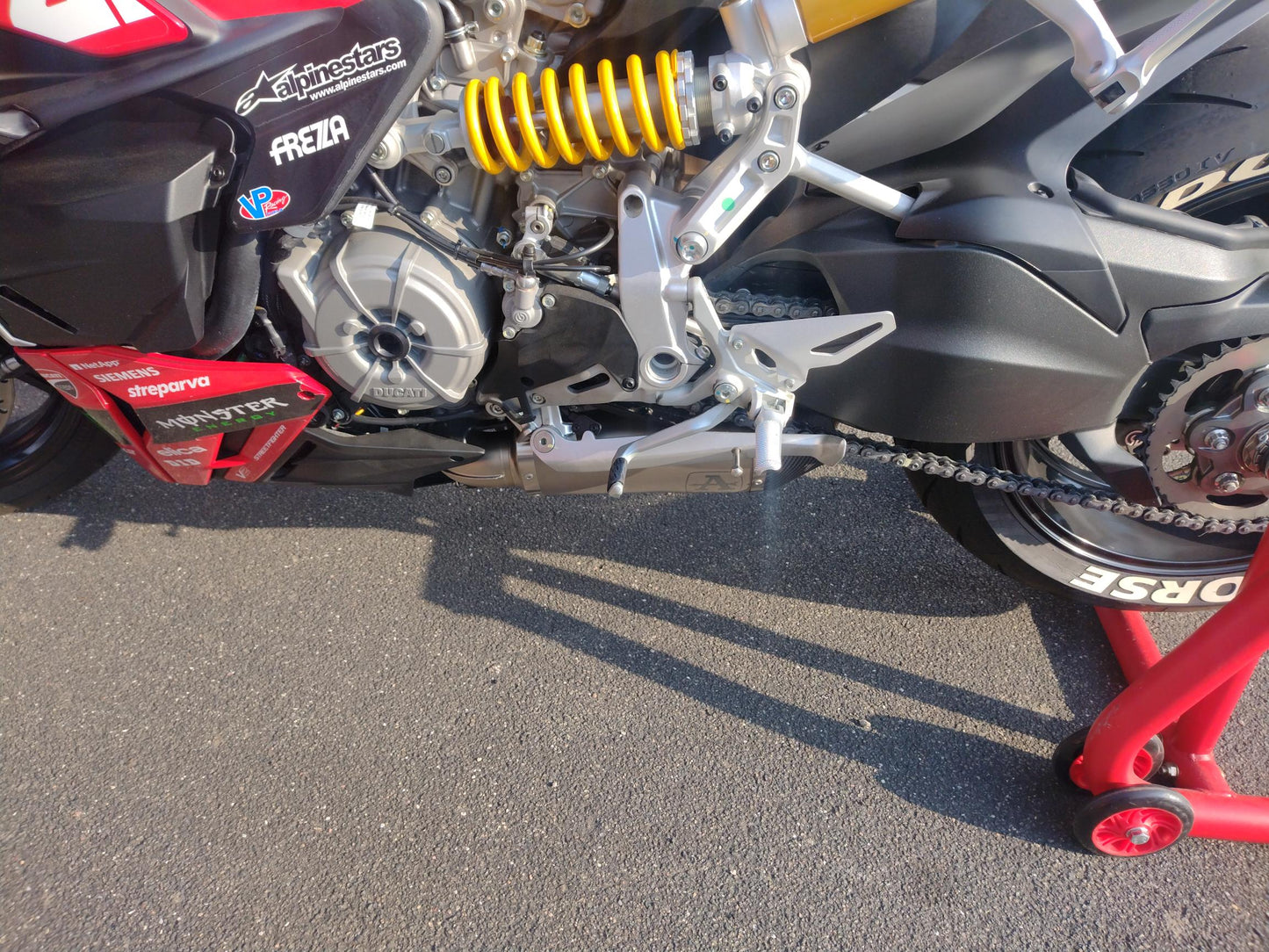 Ducati Streetfighter V2