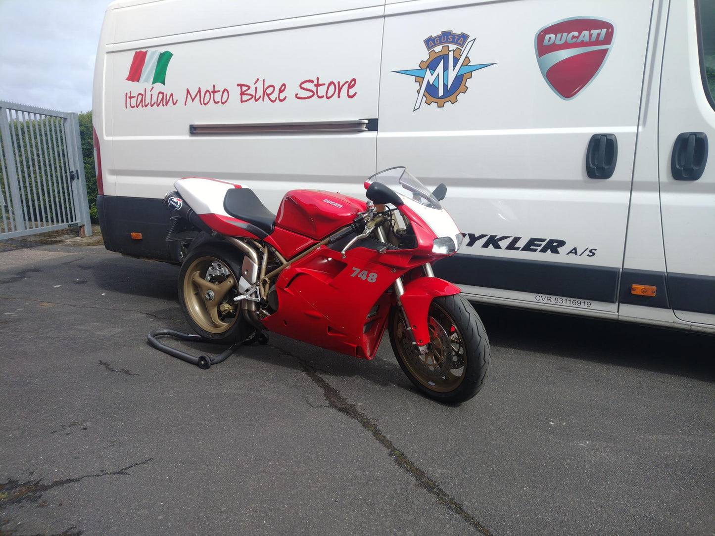 Ducati 748 Monoposto/Biposto
