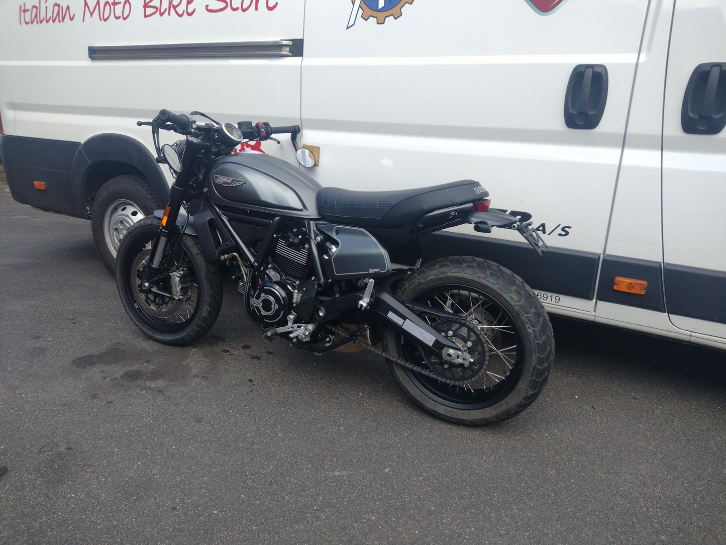 Ducati Scrambler Nightshift