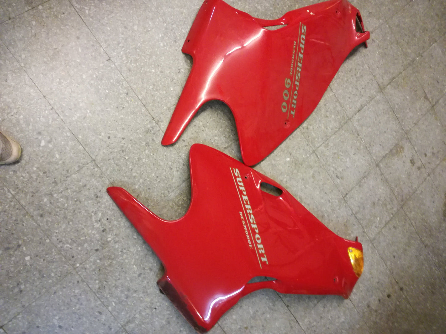 Ducati Supersport 900