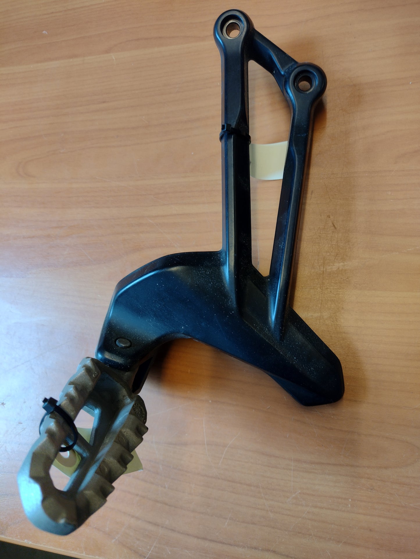 Left footrest + rear LH plate