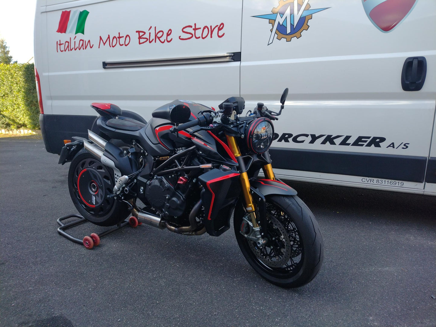 MV Agusta Rush 1000
