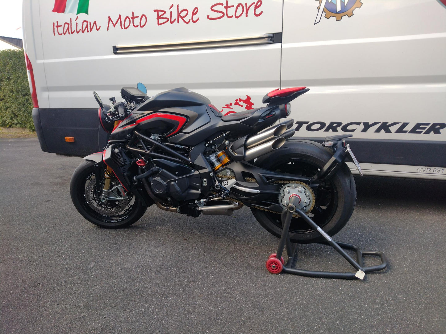 MV Agusta Rush 1000