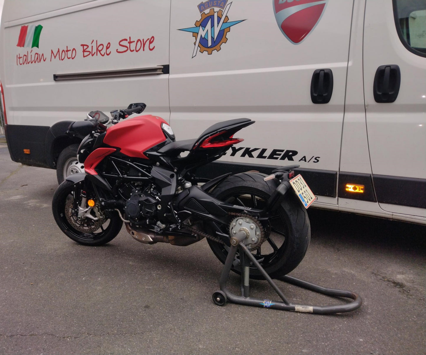 MV Agusta Dragster Rosso