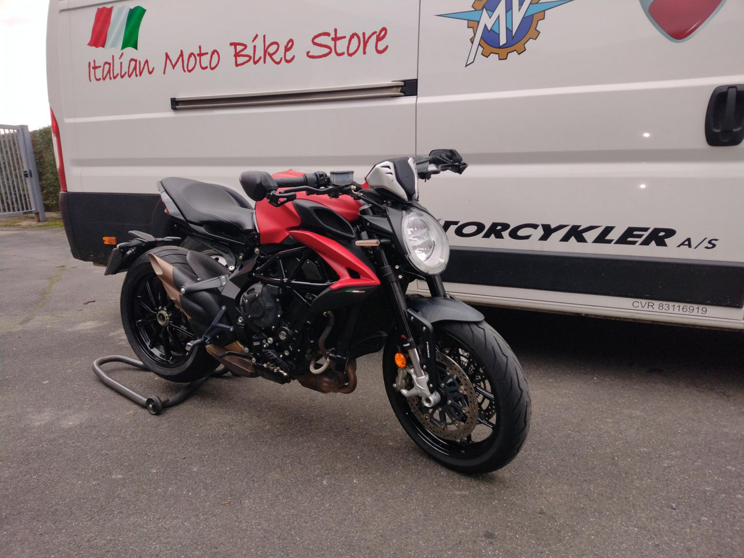 MV Agusta Dragster Rosso