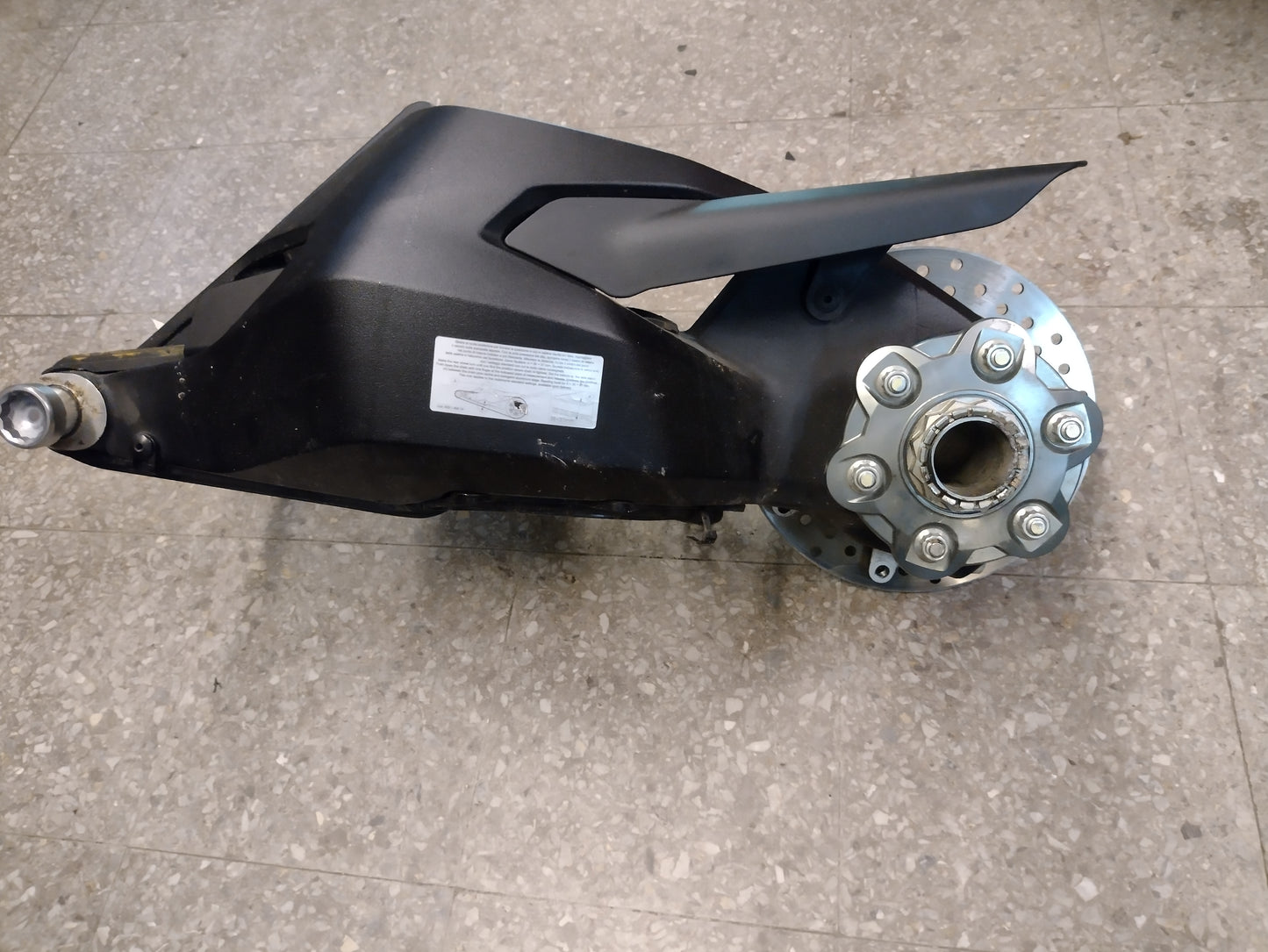 Bagsvinger m/komplet bagaksel + bremseskive Ducati SuperSport