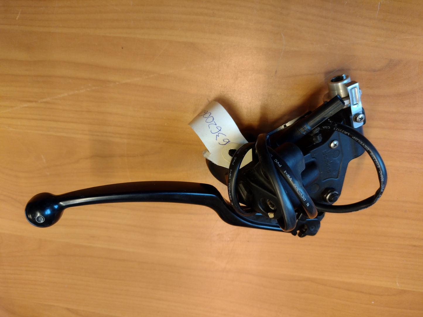 Clutch lever til MTS 950. 63620062A