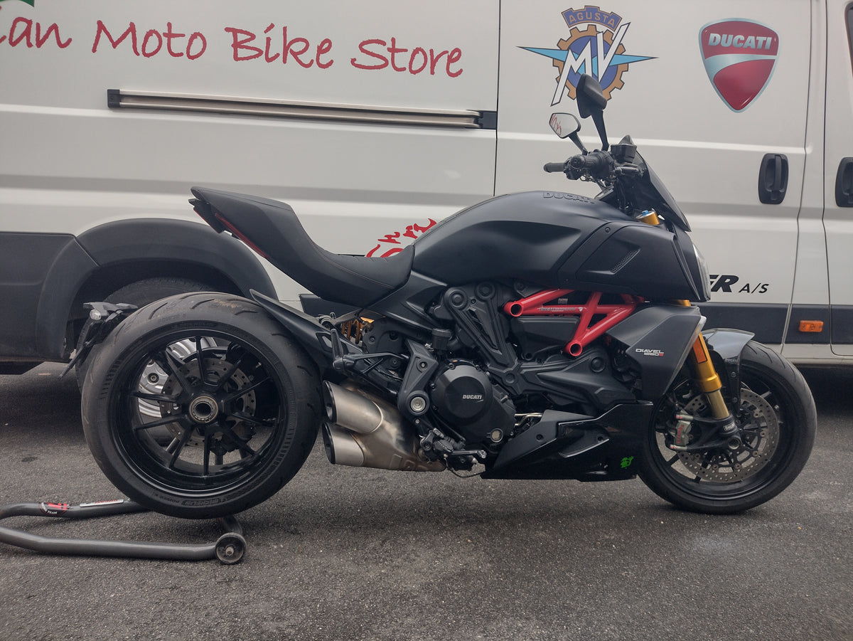 Ducati Diavel 1260s Dark Stealth