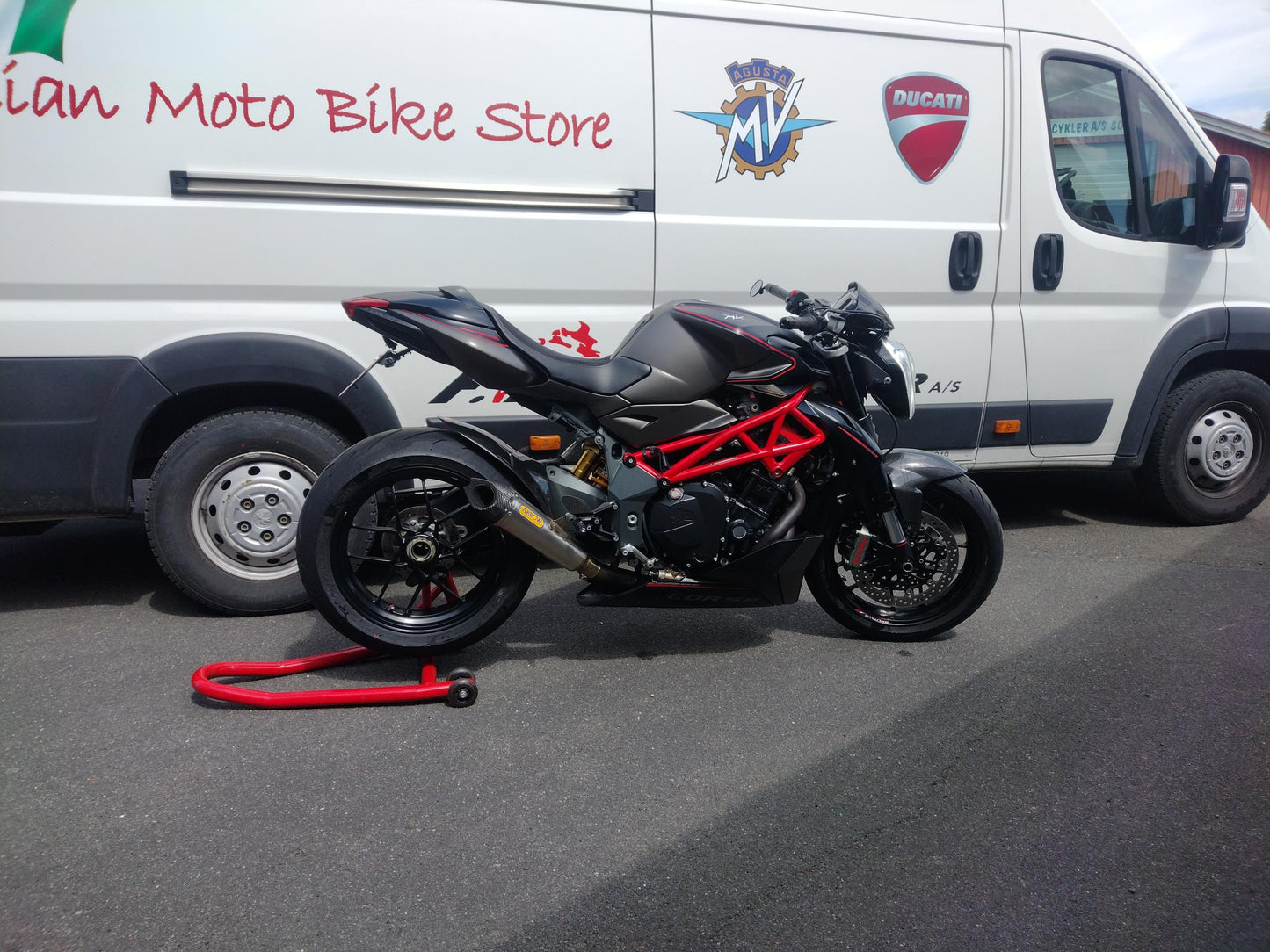 MV Agusta Brutale 1090RR