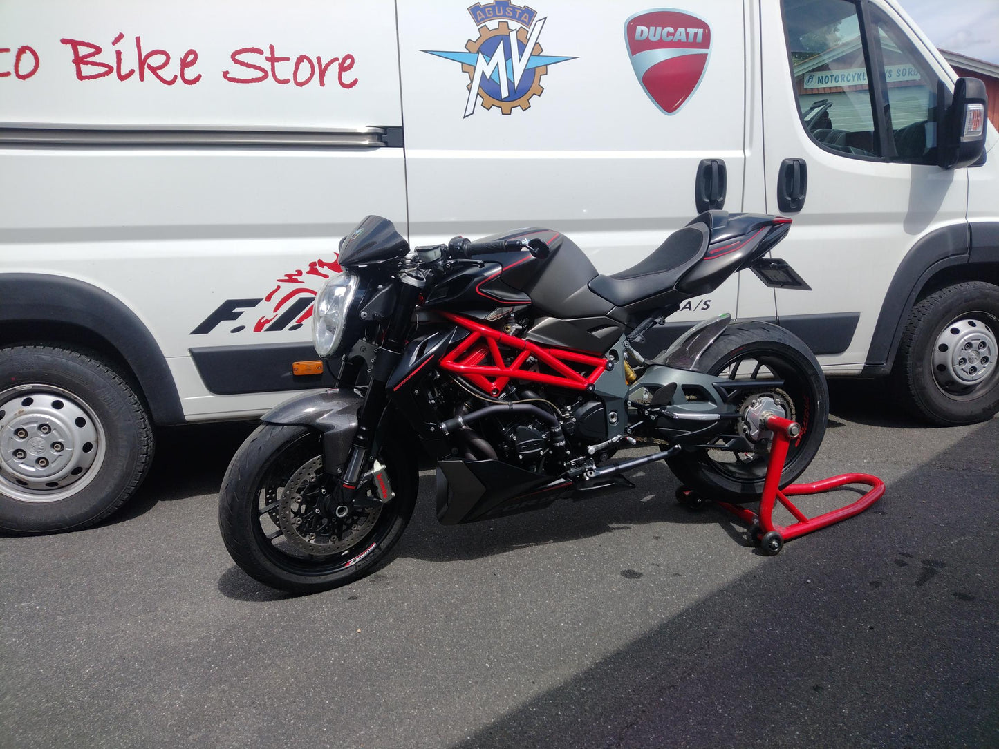 MV Agusta Brutale 1090RR