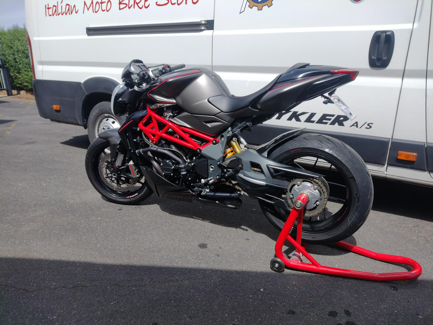 MV Agusta Brutale 1090RR