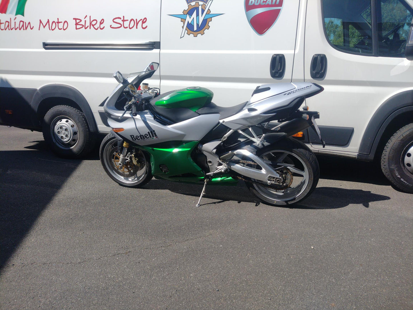Benelli Tornado 900