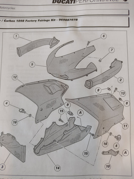 Carbon racing kit Ducati.  96988707B JUBILÆUMSPRIS: kr. 8331,-