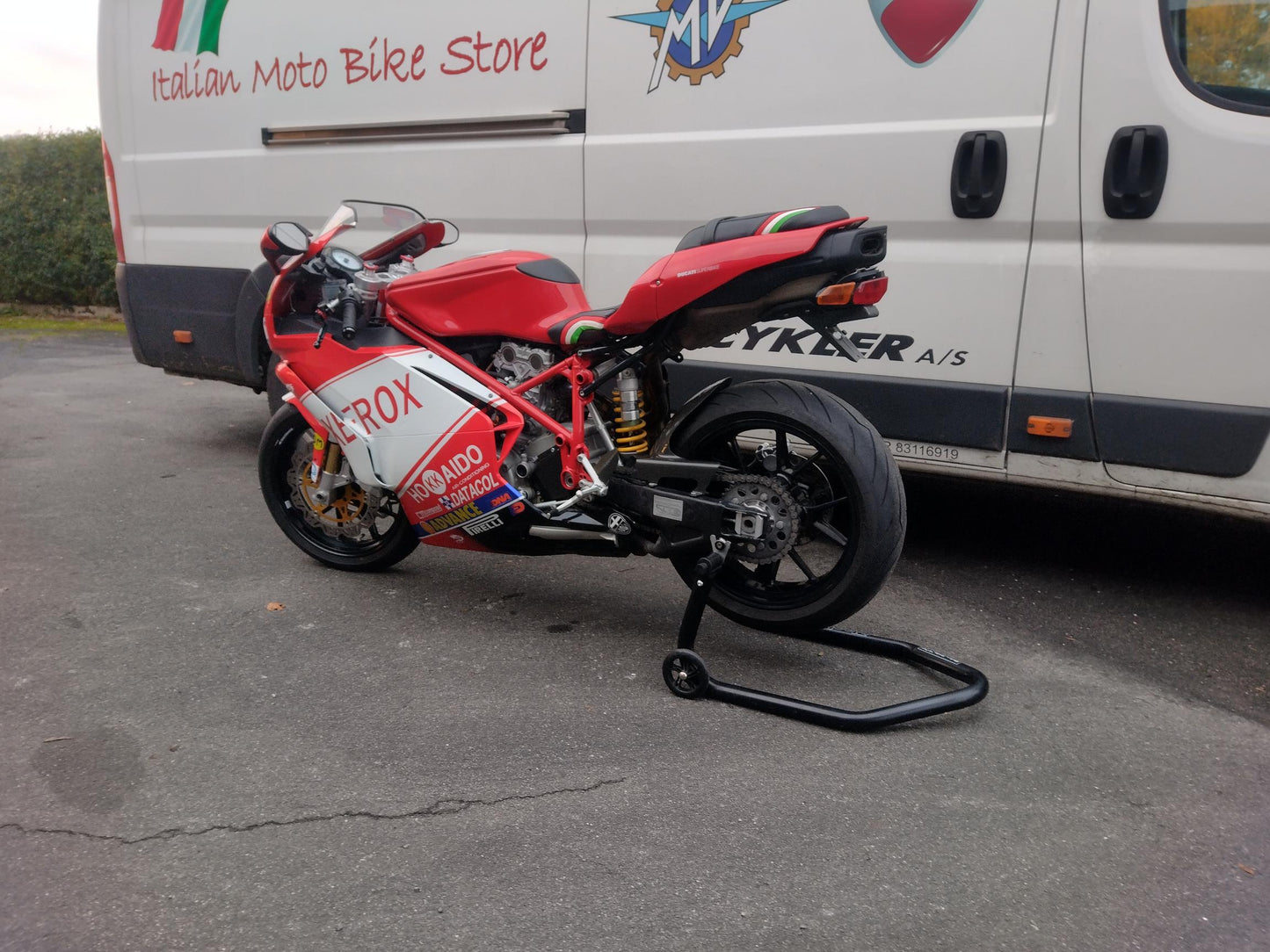 Ducati 999   JUBILÆUMSPRIS: 78.000,-