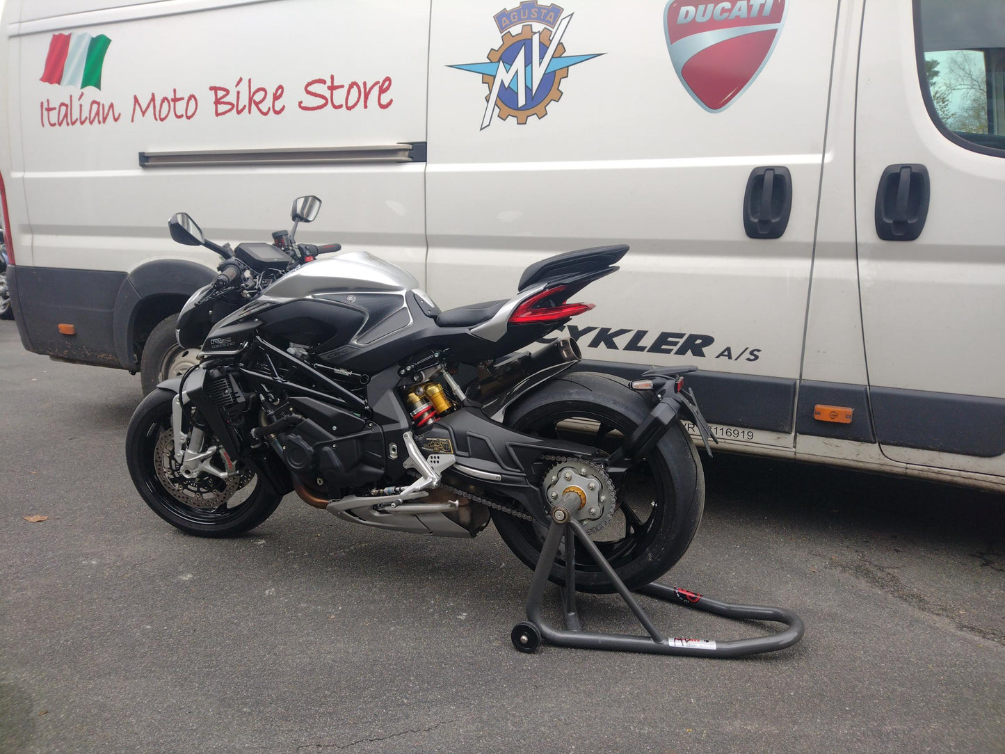 MV Agusta Brutale 1000 RS  JUBILÆUMSPRIS: 250.000,-