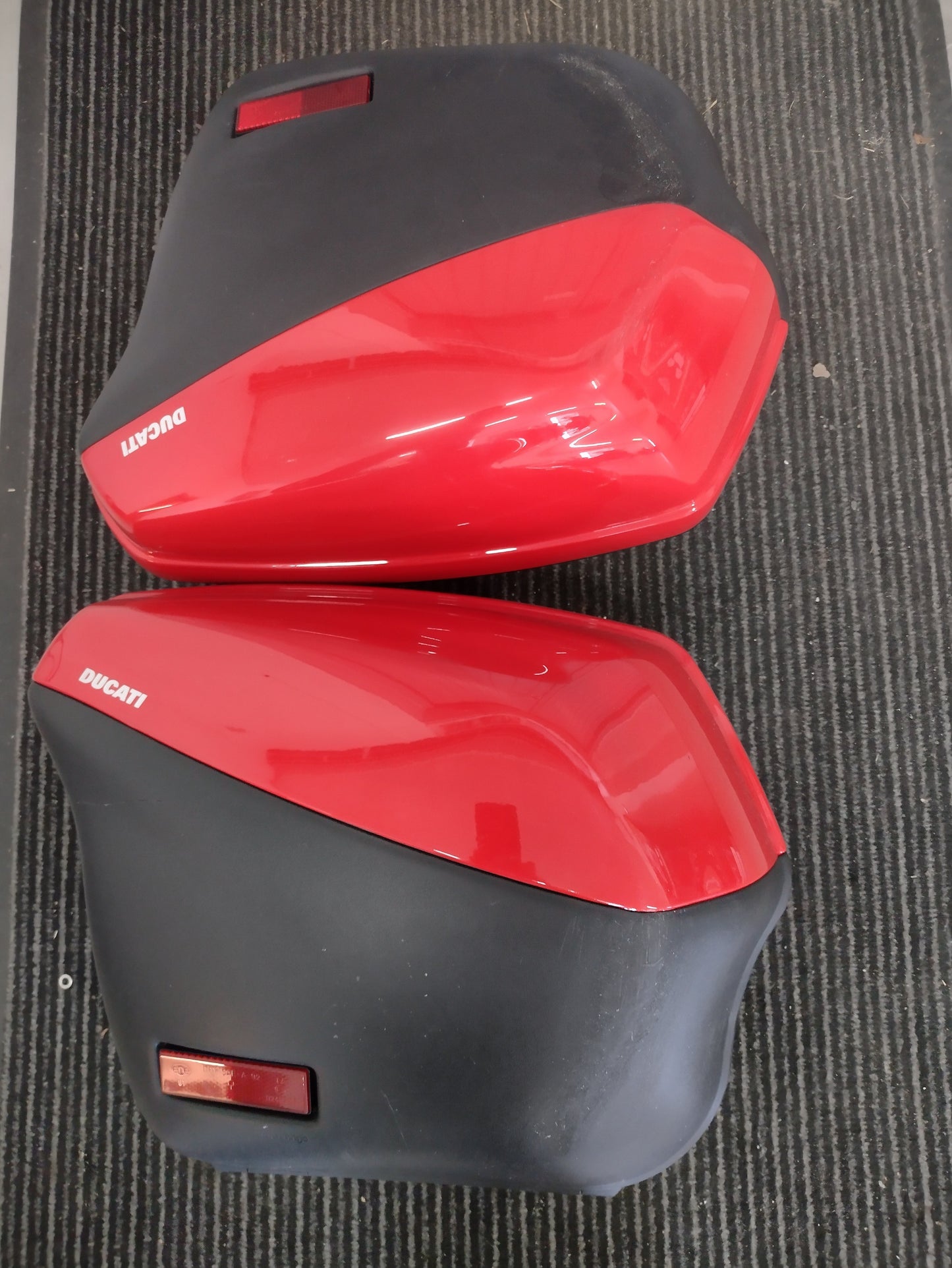 Ducati ST2 Sidetasker