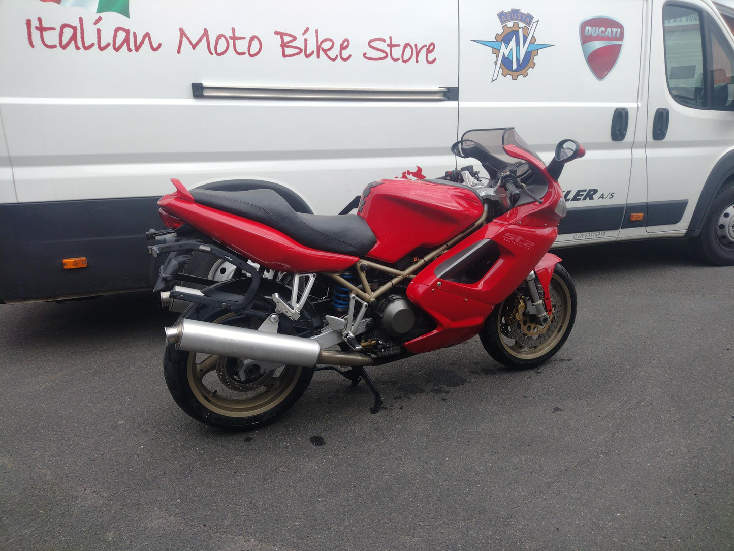 Ducati ST2