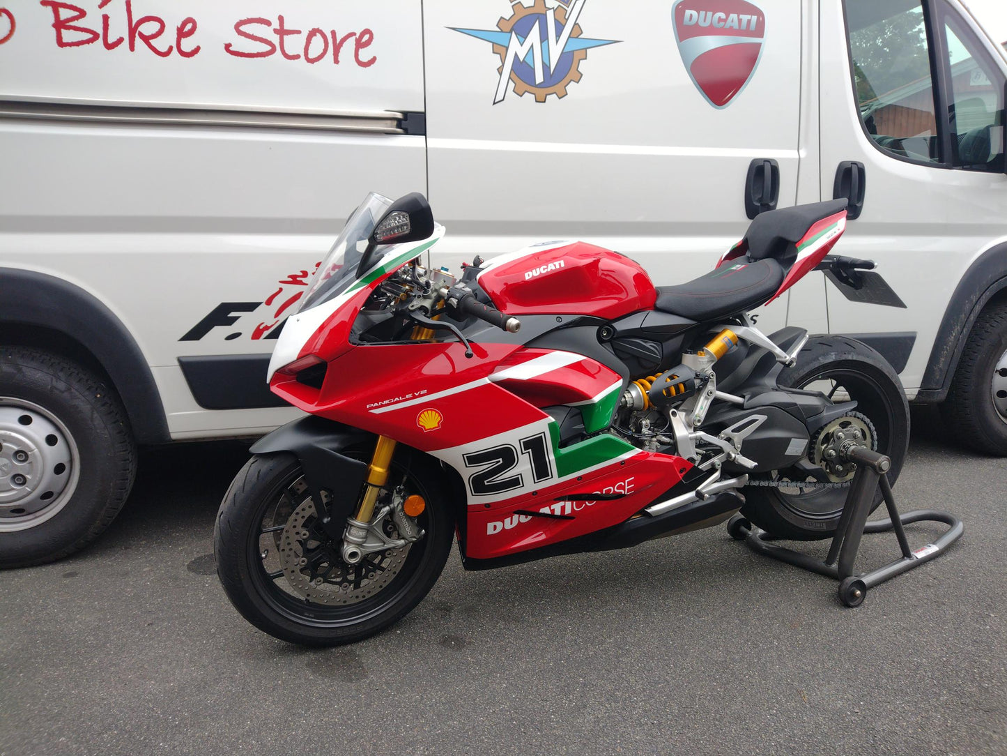 Ducati Panigale V2 Bayliss