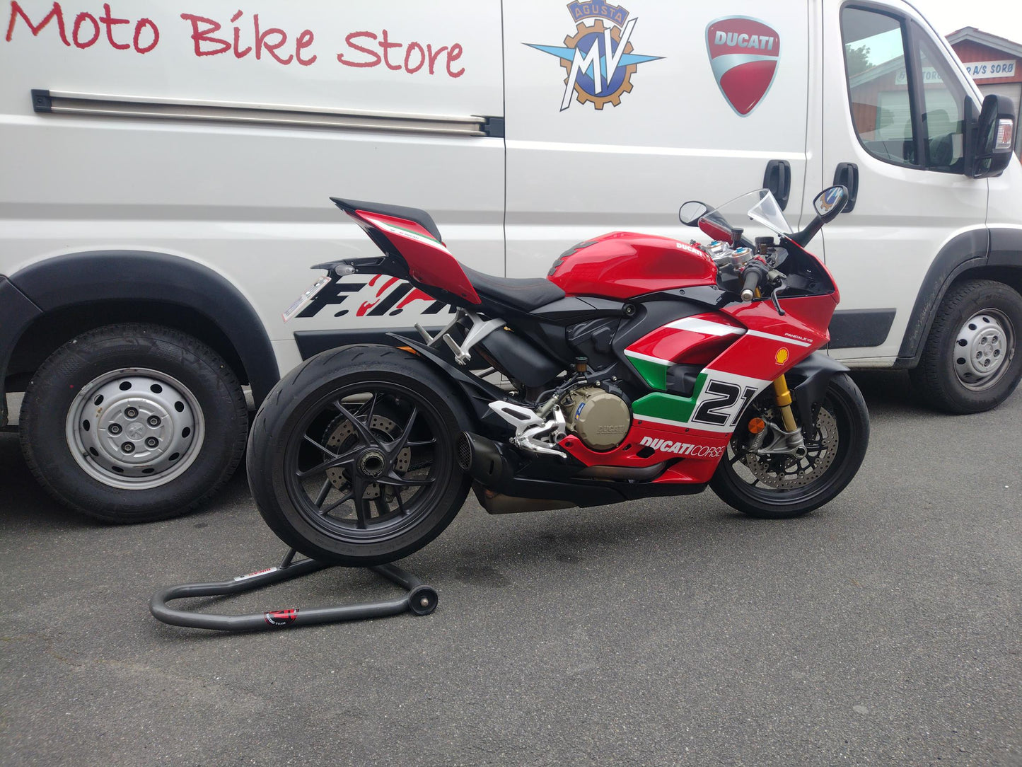 Ducati Panigale V2 Bayliss